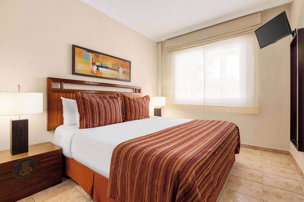 Suite, 1 Bedroom, Hot Tub (Full Kitchen)