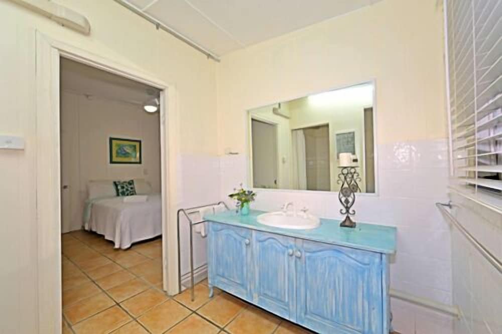 Standard Apartment, 1 Bedroom, Kitchenette (Retro Hideaway) photo 2