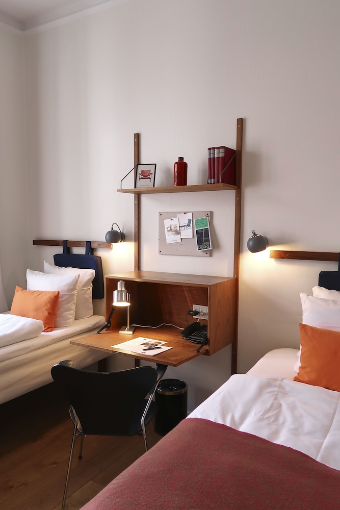 Design Twin Room - Photo 5