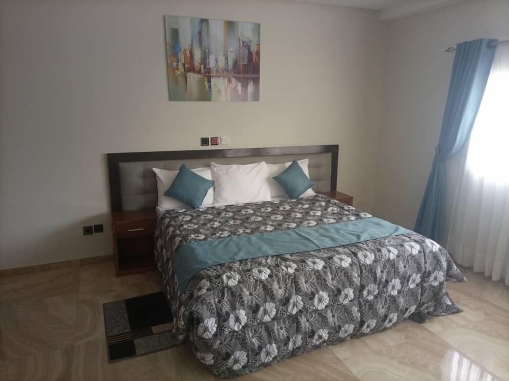 Standard Studio, 1 Double Bed, City View
