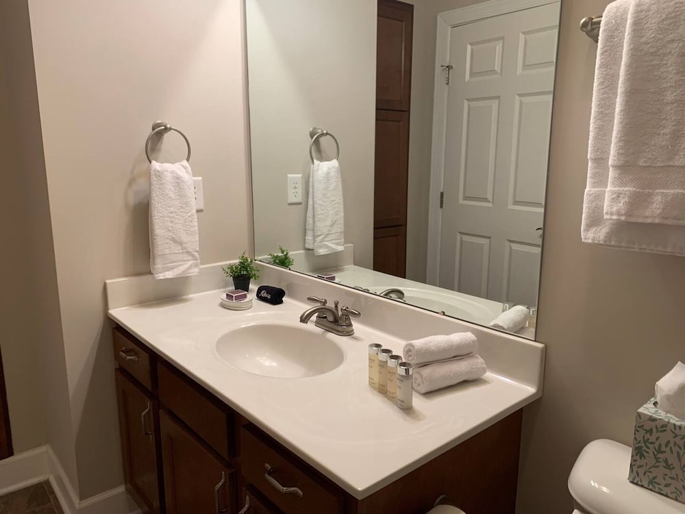 Luxury Polaris 2BR 1st Floor Pet-friendly, Foto 8