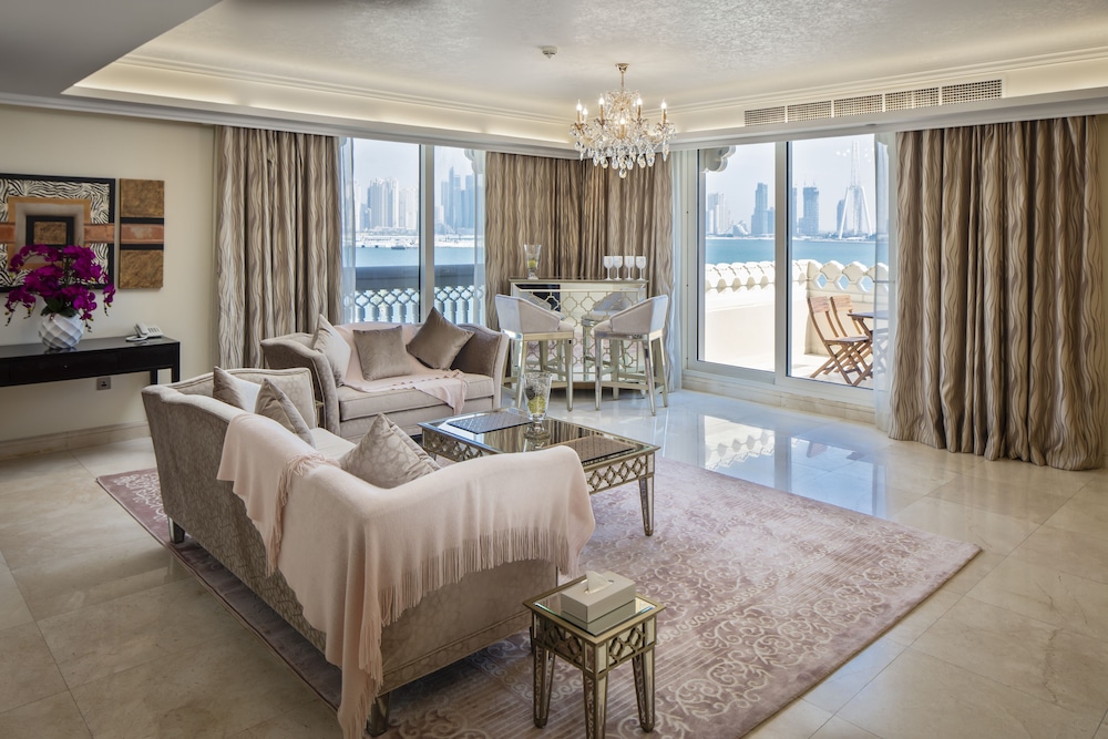 Apartment, 2 Bedrooms, Sea View, Beachfront photo 1