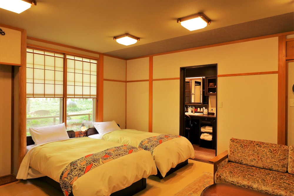 [La room]1F, Japanese Style Twin Room with Private Open-air Bath, Non Smoking photo 2