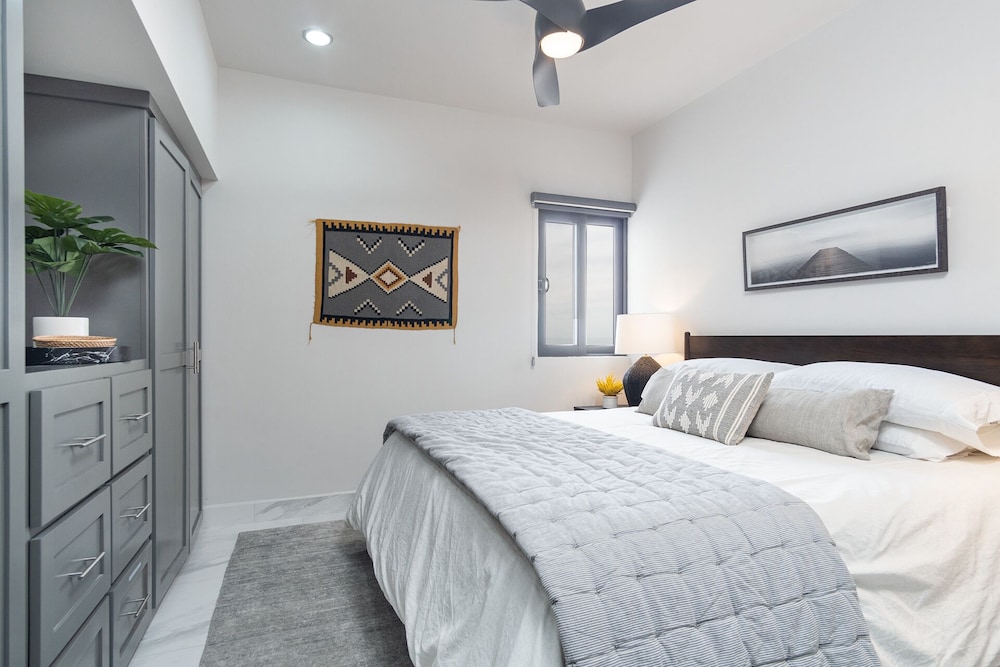 House, Multiple Beds, Pool Access (Casa Estrella)