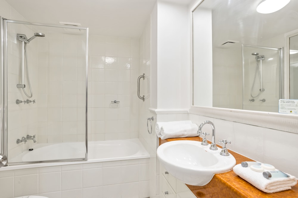 2 Bedroom Apartment photo 2