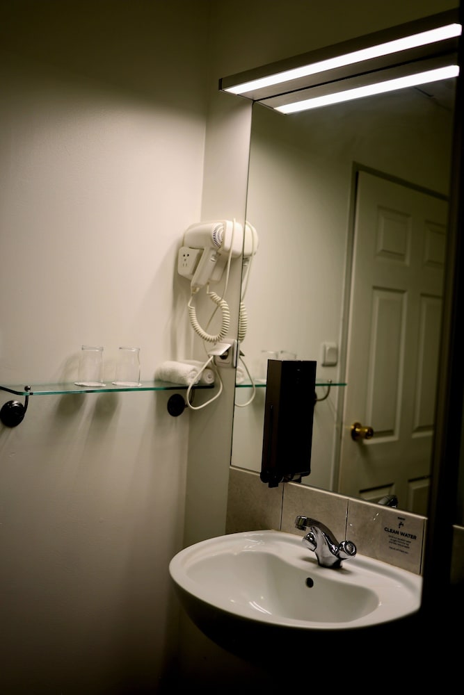 Standard Double or Twin Room - Photo 4