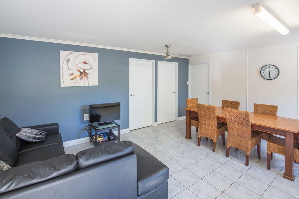 2 Bedroom Motel Unit (2BR)