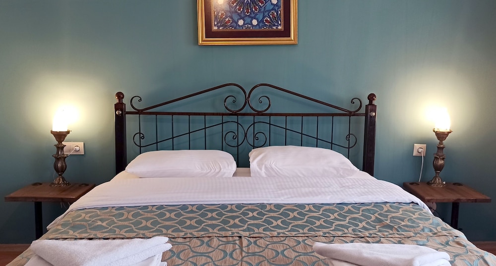 Standard Double Room - Photo 1