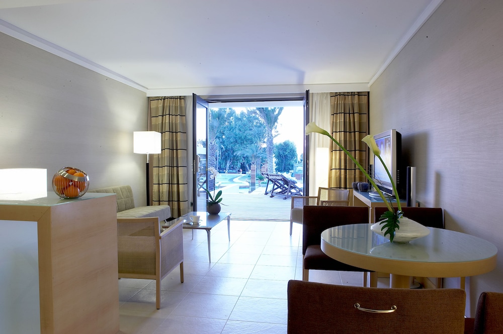 Suite, Private Pool, Garden Area ( VIP) - Photo 2