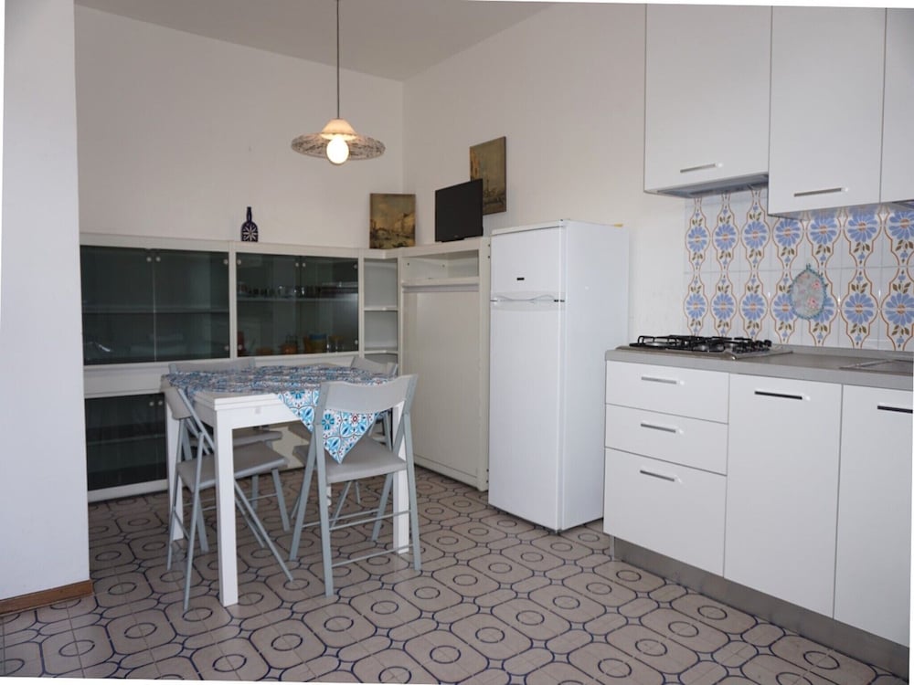Studio, Multiple Bedrooms, Balcony, Pool View photo 3