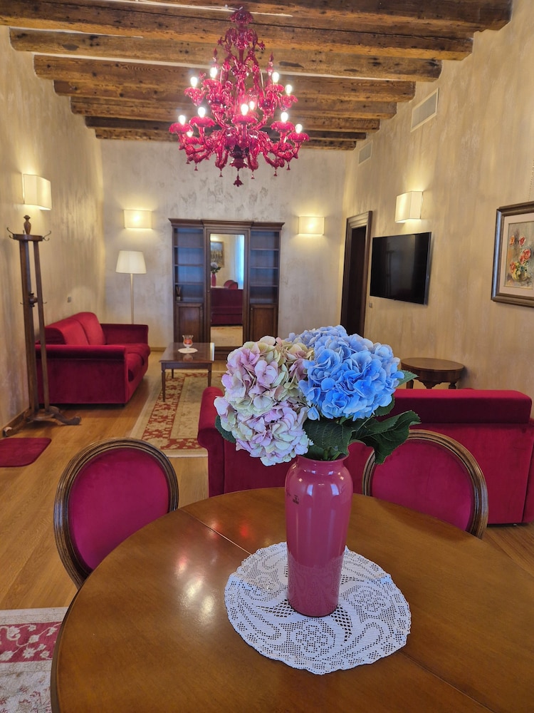 Apartment (1)