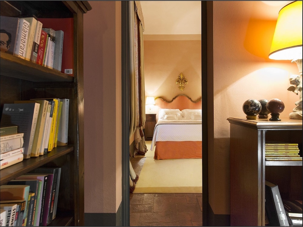 Suite (La Totolla) photo 2