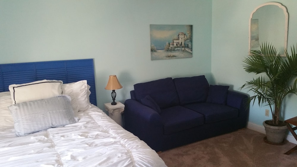 Superior Room, 1 Queen, Bed with Sofa bed, Refrigerator (Greek Isles Room) photo 2
