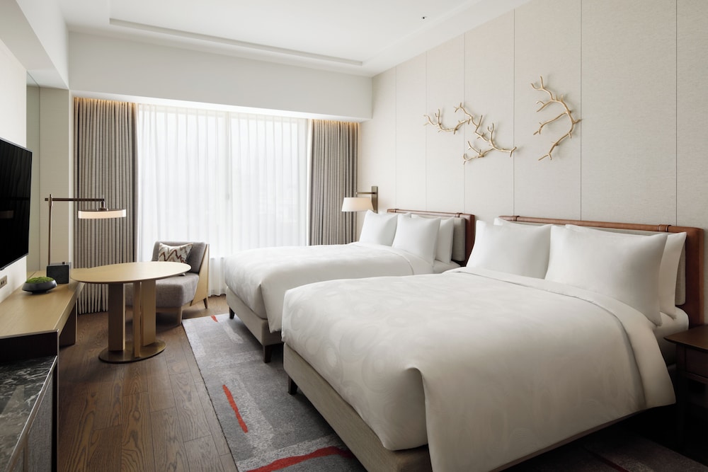 Deluxe Room, 2 Double Beds, City View - Photo 3