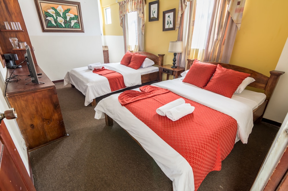 Superior Quadruple Room - Photo 2