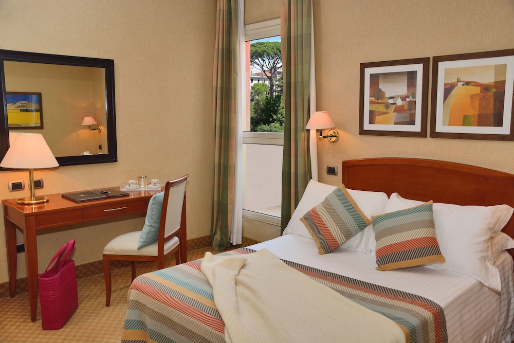 Classic Double or Twin Room photo 2