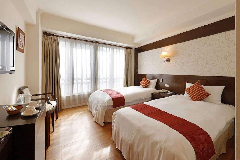 Superior Twin Room, 2 Twin Beds photo 2
