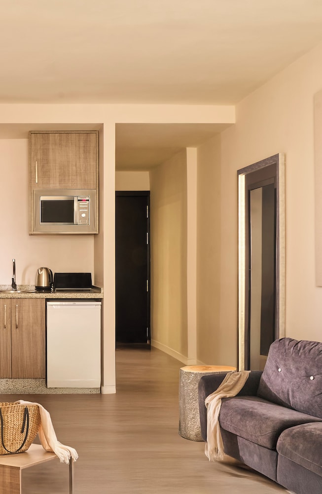 Apartment, 1 Bedroom, Balcony (2 adults + 1 child) - Photo 10