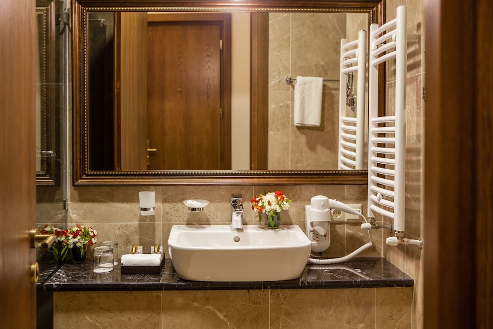 Superior Double or Twin Room photo 2