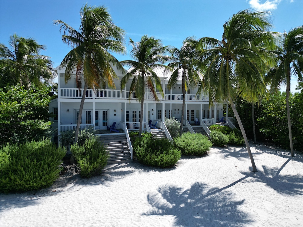 Villa, 2 Bedrooms, Beachfront - Photo 6