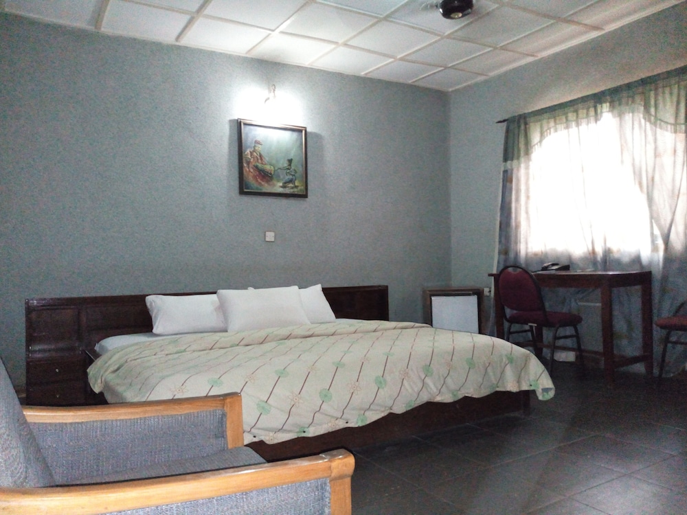 Royal Room photo 2