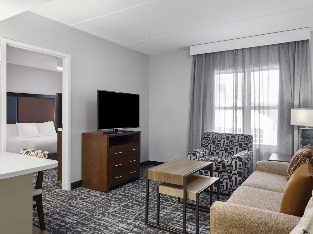 Suite, 1 Queen Bed, Accessible, Non Smoking - Photo 13