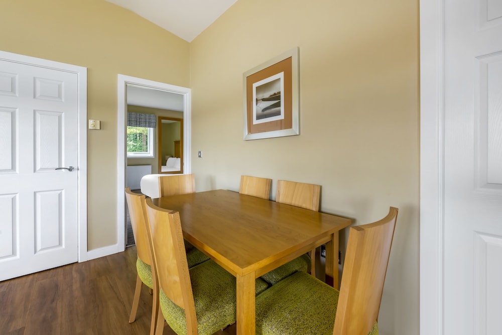 Lodge, 2 Bedrooms - Photo 11