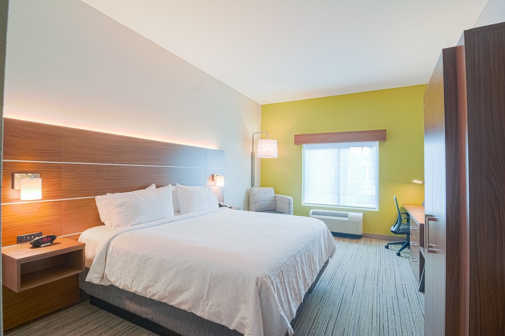 Room, 1 King Bed, Accessible (Comm, Roll Shwr) - Photo 1
