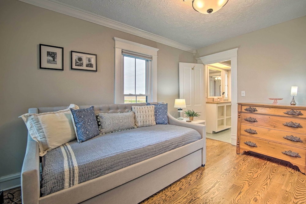 Cottage (2 Bedrooms) photo 2