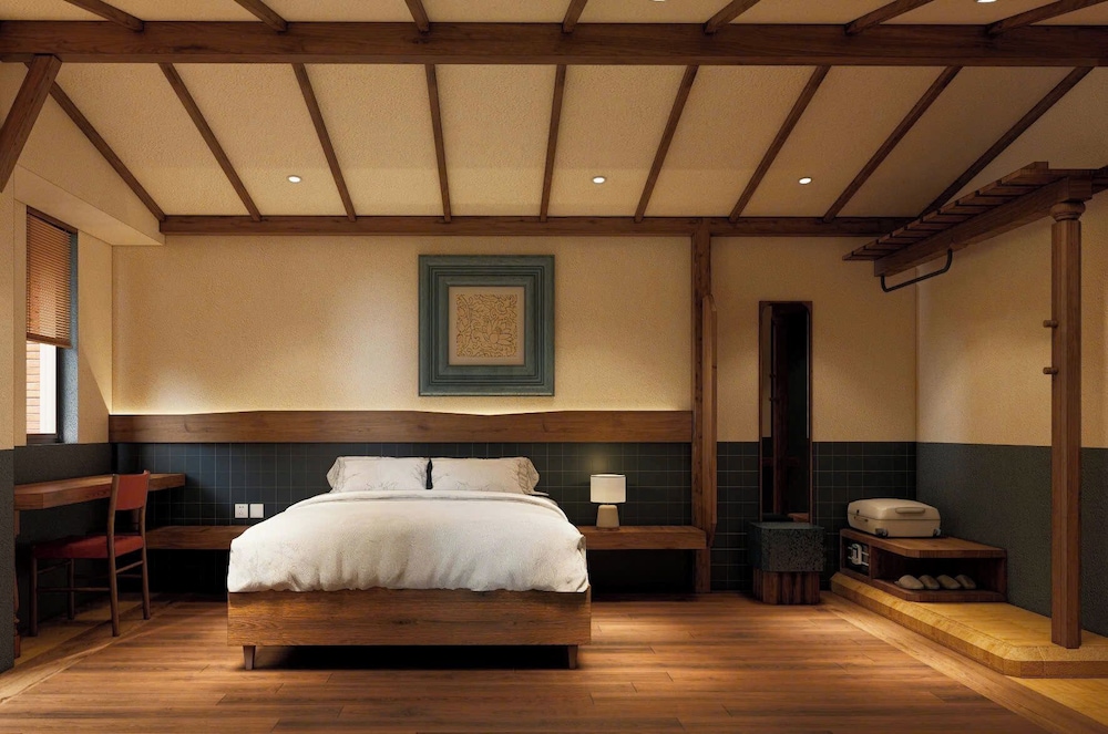 Deluxe Double Room, Bathtub