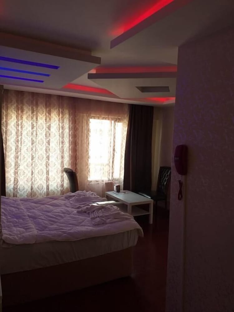 Apartment, 2 Bedrooms, Sea View photo 1