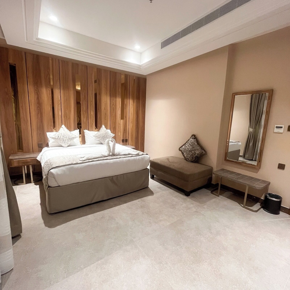 Royal Villa photo 1
