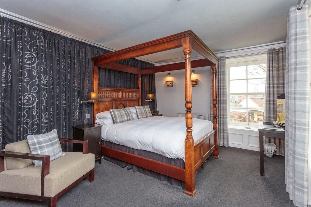 Superior Double Room (Four Poster Room 4) photo 1