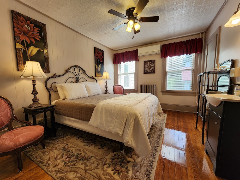 Moonflower Room photo 1