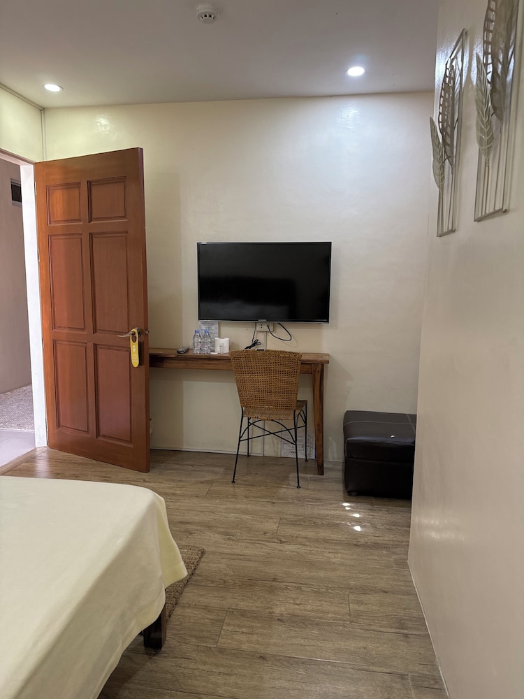 Basic Double Room photo 3
