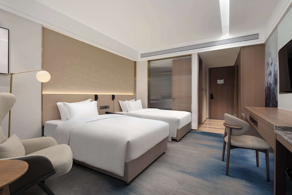 Room, 2 Twin Beds, River View photo 3