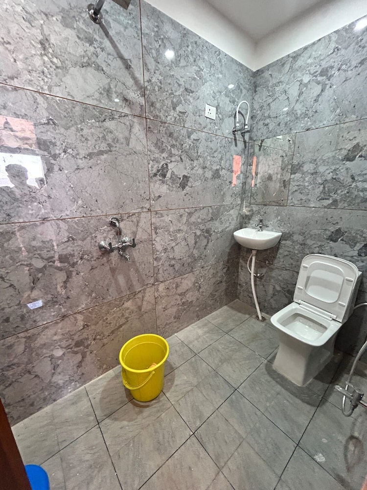 Suite, Private Bathroom photo 2