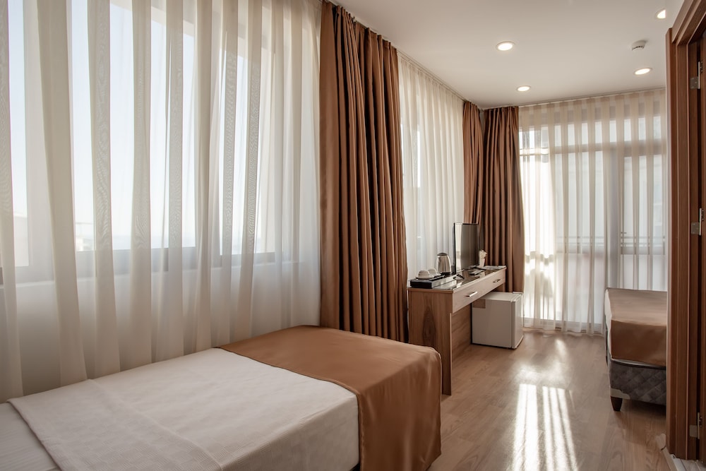 Suite, Balcony, Sea View photo 3