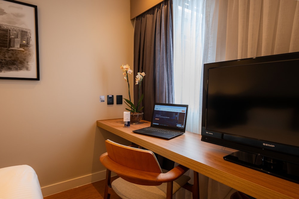 Executive Double Room, 1 Queen Bed thumbnail 5