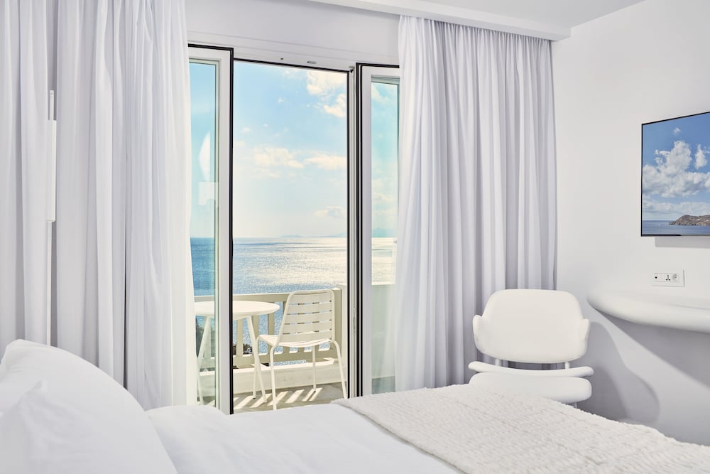 Premium Room - Photo 2