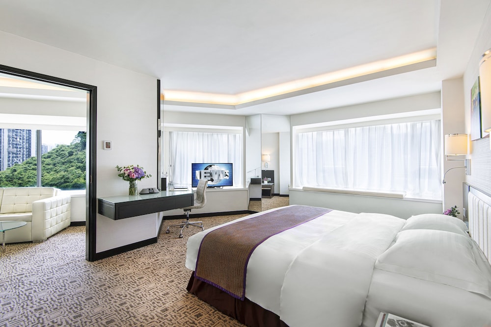 Executive Suite (Package)