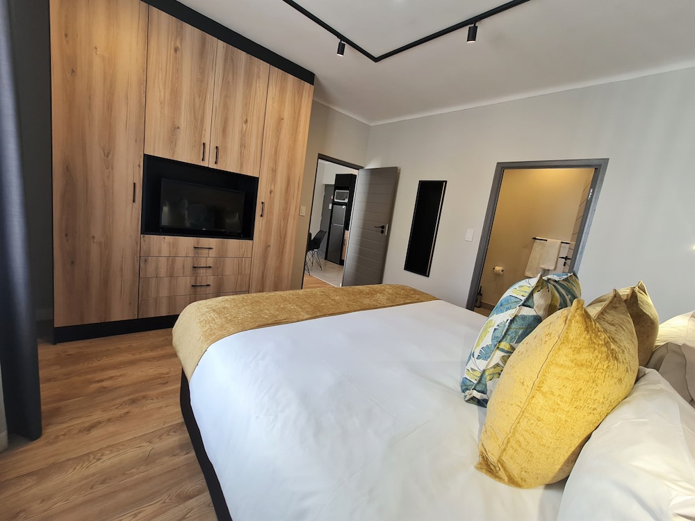Executive Suite photo 2