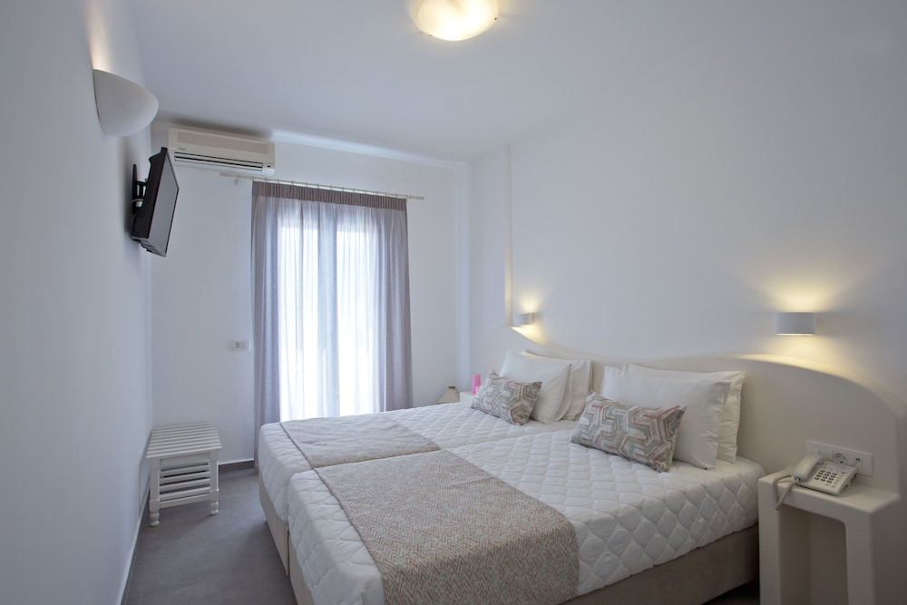 Standard Double or Twin Room - Photo 1