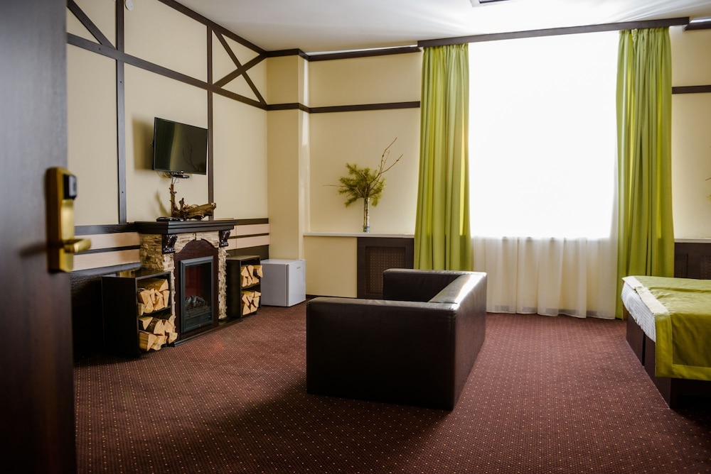 Romantic Room, 1 King Bed, Non Smoking, Valley View photo 1