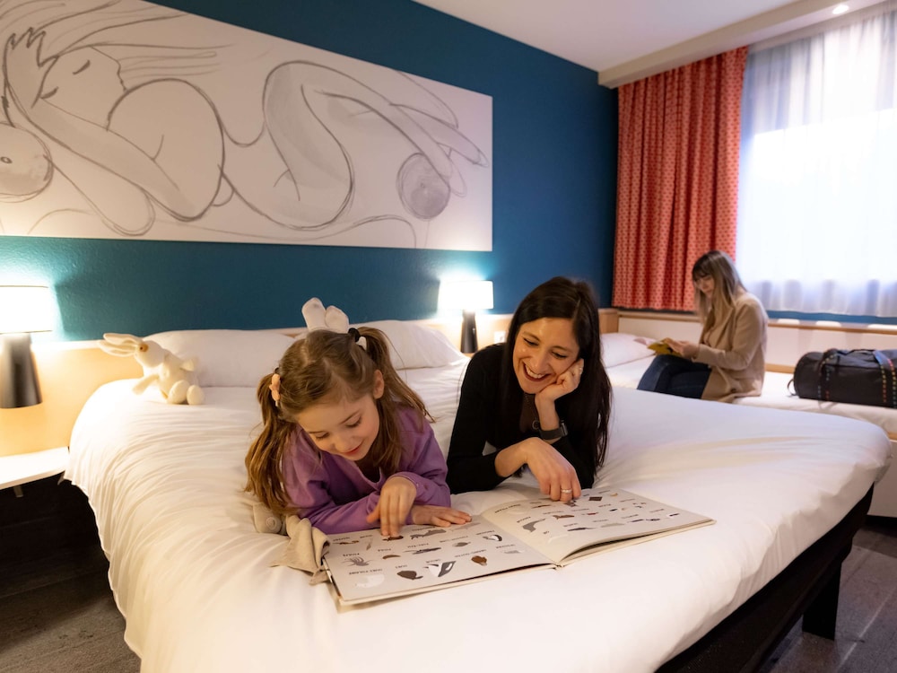Standard Double Room, Multiple Beds - Photo 7