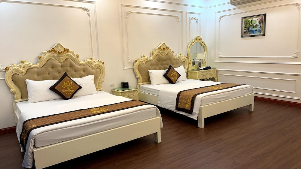 Deluxe Twin Room With Balcony - Photo 3