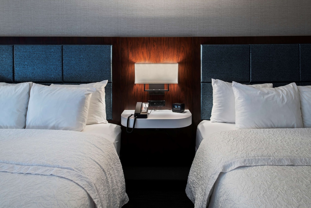 Standard Room, 2 Queen Beds - Photo 1