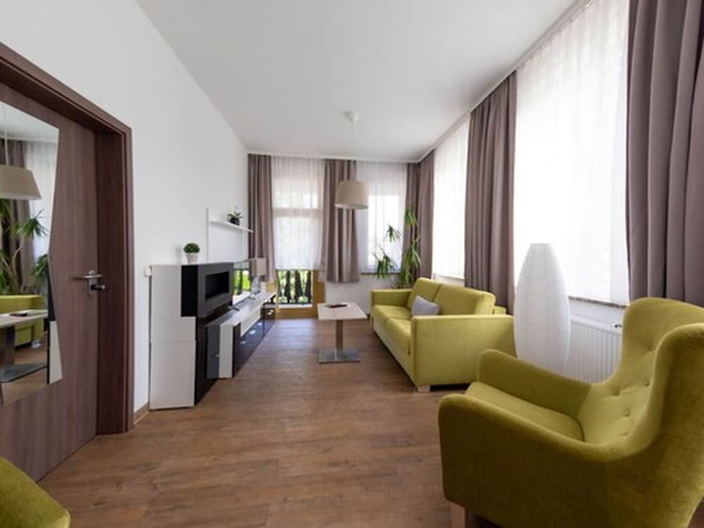 Comfort Suite photo 1