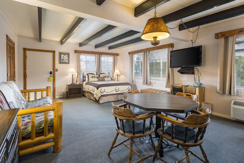 John Wayne Suite