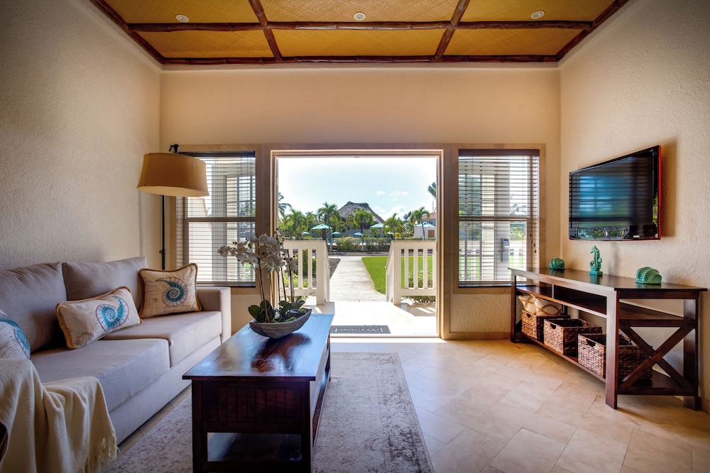 Suite, 2 Bedrooms, Beachfront photo 3